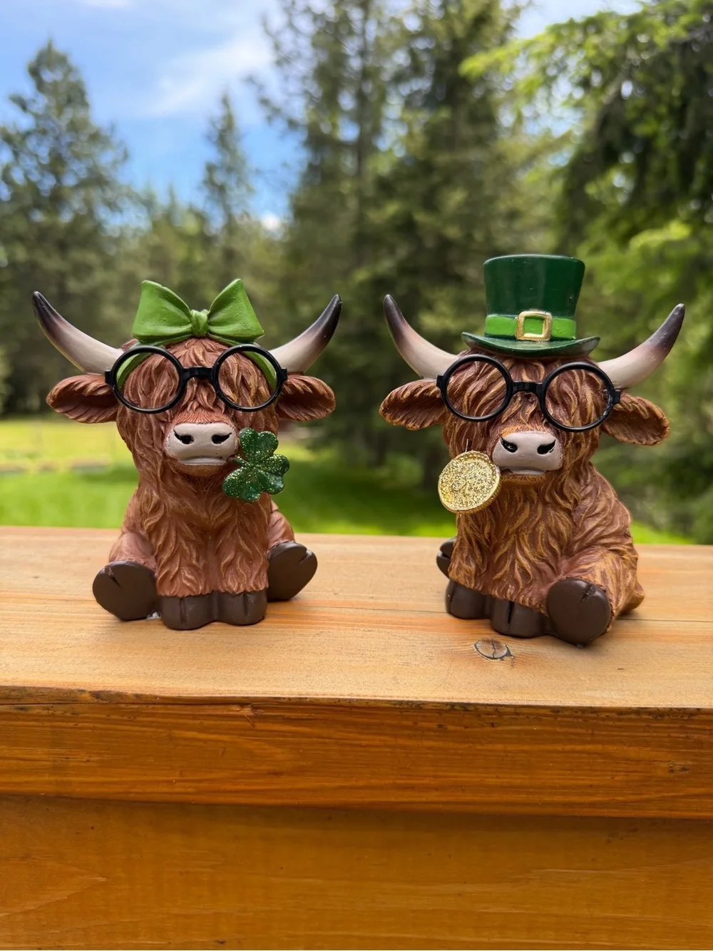 St. Patrick's Highland Cow Figurine Set - Brown with Green Accents